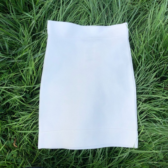 BCBG Gardenia White Bandage Skirt - Picture 2 of 6